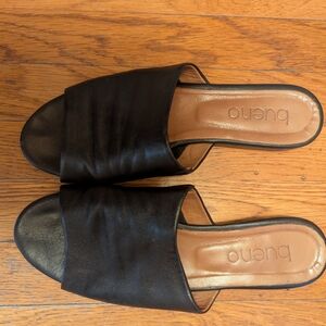 Bueno Women's Black  Leather Slides.